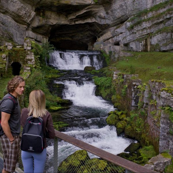 Les meilleurs campings de la Vallée de la Loue pour un séjour en famille