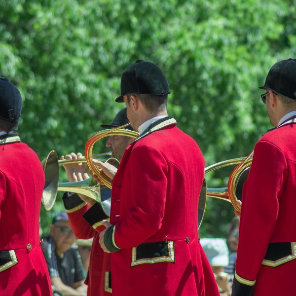 Concert de Trompes de Chasse et Chants : Une Soirée Inoubliable à l&rsquo;Église d&rsquo;Ornans