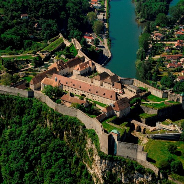 Le Doubs insolite au cœur des Montagnes du Jura