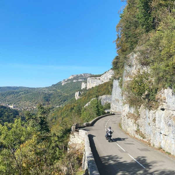 Le Doubs, road trip à moto