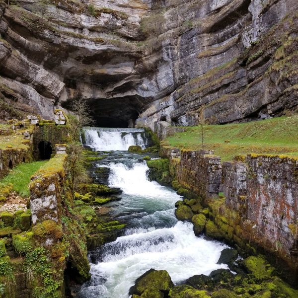 Sentier Courbet 4 : La Source de la Loue et sa vallée