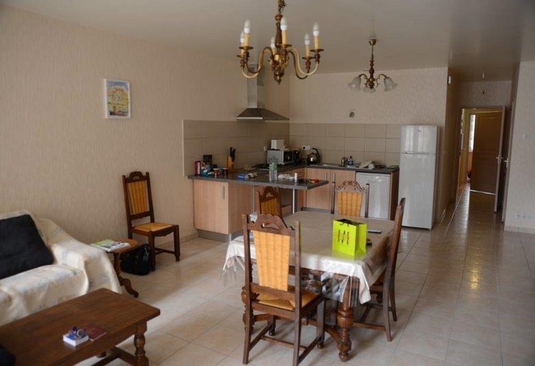 APPARTEMENT – CHEZ MADELEINE ET JACQUES BERÇOT_1 Sejour