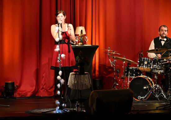 Cheers rétro pop jazz