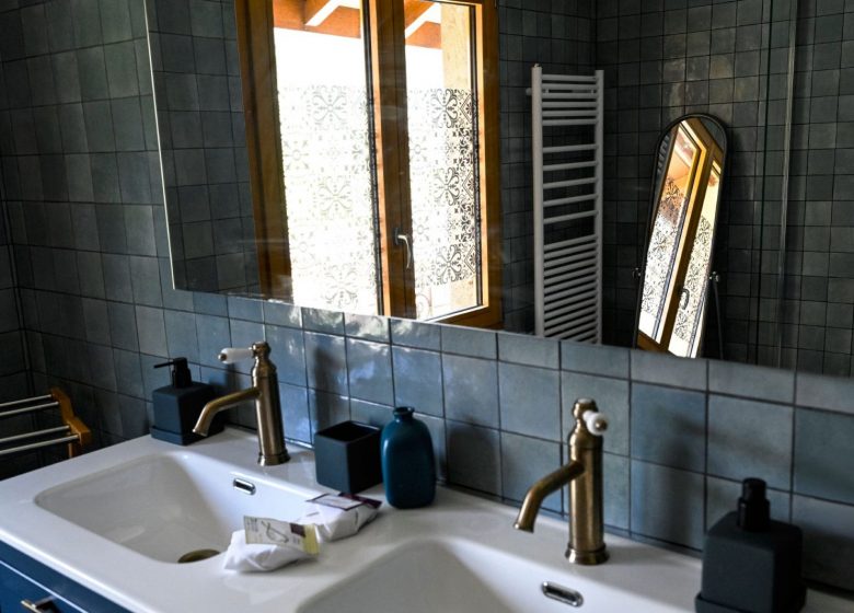 Salle de bain – Gîte à l&rsquo;Origine