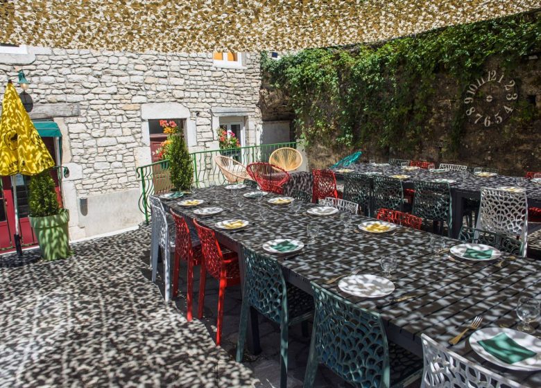 Gîte de la Truite d&rsquo;Or – terrasse