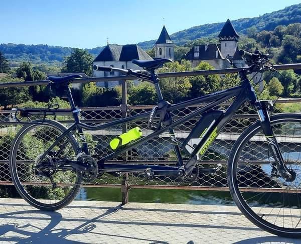Sur les terres de Courbet en tandem électrique