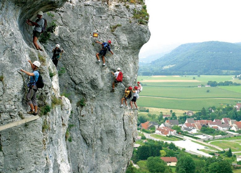 VIA FERRATA LES BAUMES DU VERNEAU_1