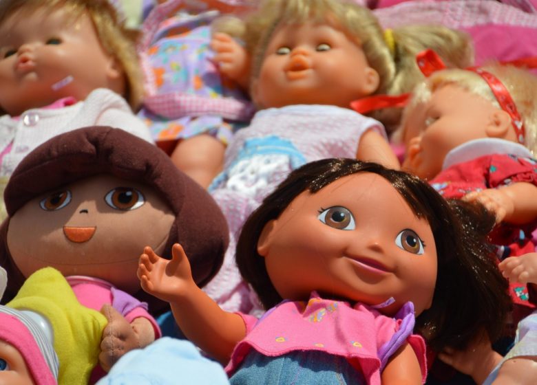 dolls-3536488_1920