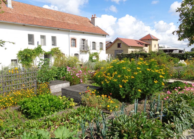 poi2-le-jardin-de-la-ferme-courbet-a-flagey-5xxqyfxuu7q2_2