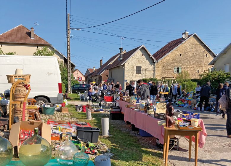 vide-grenier-Epeugney
